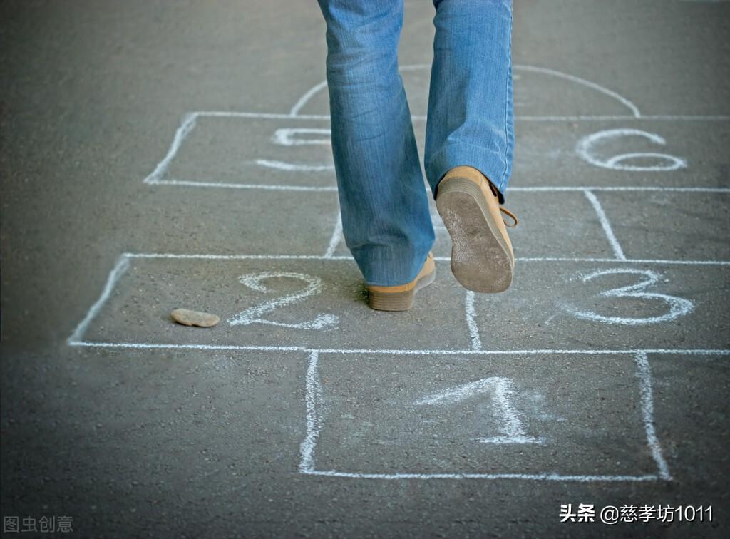 玩游戲充的錢怎么能要回來_玩游戲手機屏幕變暗_你玩的游戲