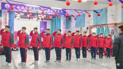 如何幫助高中生克服沉迷游戲問題